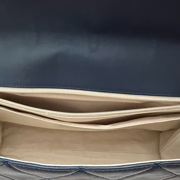 ❌❌SOLD❌❌Authentic Chanel Jumbo Lambskin/ Calfskin Classic Single Flap Handbag - Picture 11 of 16